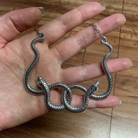 Jewelry - Snake Necklace